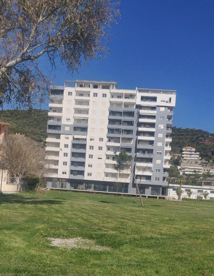 Cloud 10 Apartment Vlorë Esterno foto
